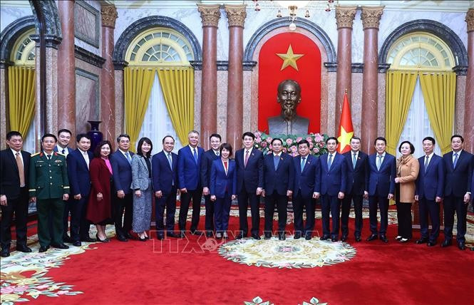 Chủ tịch nước Lương Cường và Thủ tướng Phạm Minh Chính với các đại biểu. Ảnh: Lâm Khánh/TTXVN Chủ tịch nước Lương Cường và Thủ tướng Phạm Minh Chính với các đại biểu. Ảnh: Lâm Khánh/TTXVN