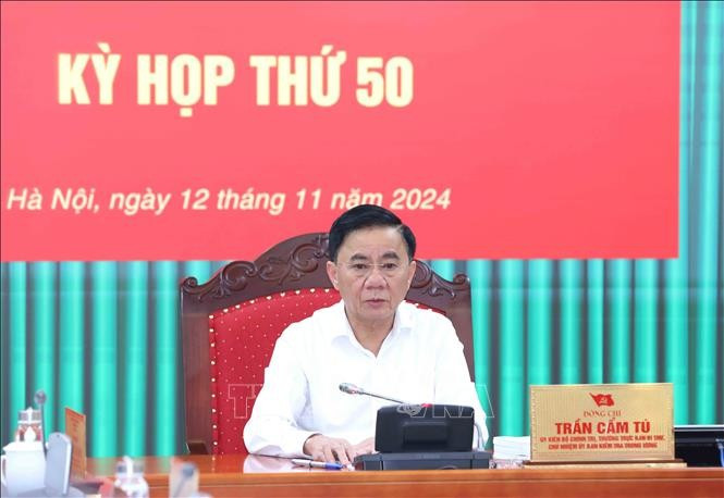 Đồng chí Trần Cẩm Tú chủ trì kỳ họp. Ảnh: Phương Hoa/TTXVN Đồng chí Trần Cẩm Tú chủ trì kỳ họp. Ảnh: Phương Hoa/TTXVN