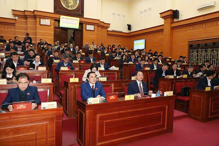 Các đại biểu tham dự kỳ họp. Ảnh: Bách Hợp Các đại biểu tham dự kỳ họp. Ảnh: Bách Hợp