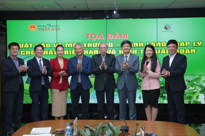 Các đại biểu dự tọa đàm. Ảnh: Duy Thông Các đại biểu dự tọa đàm. Ảnh: Duy Thông