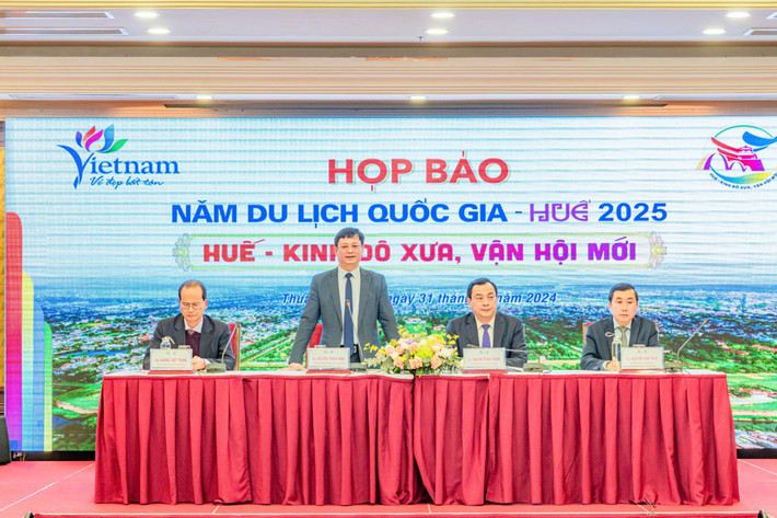 Phó Chủ tịch Thường trực UBND tỉnh Thừa Thiên Huế Nguyễn Thanh Bình cho biết, Năm Du lịch quốc gia - Huế 2025 gắn với kỷ niệm 50 năm giải phóng tỉnh Thừa Thiên Huế (26.3.1975 - 26.3.2025) và hưởng ứng, chào mừng Huế trở thành thành phố trực thuộc Trung ương. Ảnh: BTC z6183500287045-ed43752447f00fc3aadfbdc9f26e8fdb.jpg