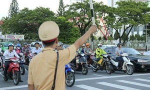 Thủ tướng chỉ đạo tăng cường bảo đảm trật tự, an toàn giao thông dịp Tết Nguyên đán Ất Tỵ và Lễ hội xuân 2025