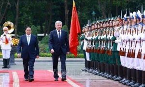 Thủ tướng Phạm Minh Chính chủ trì Lễ đón Thủ tướng Cộng hòa Kyrgyzstan