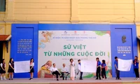 Học sinh Trưng Vương tìm hiểu "sử Việt từ những cuộc đời"