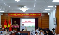 Xây dựng hành lang pháp lý phát triển văn học