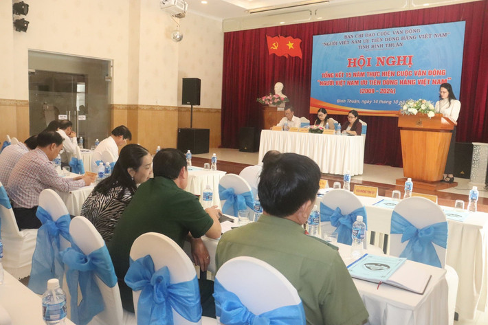 Hội nghị tổng kết 15 năm thực hiện Cuộc vận động "Người Việt Nam ưu tiên dùng hàng Việt Nam" trên địa bàn tỉnh Bình Thuận. Ảnh: Q.Tín binh-thuan-5751.jpg