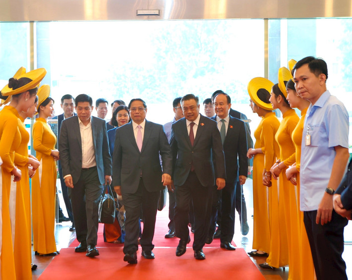 Thủ tướng Chính phủ, Chủ tịch Hội đồng Thi đua - Khen thưởng Trung ương Phạm Minh Chính tới dự hội nghị. Ảnh: V.T td-ttg-660.jpg