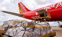 Vietjet vận chuyển miễn phí thuốc điều trị dịch bệnh sau bão lũ