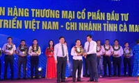 Cà Mau: Tôn vinh và cam kết đồng hành cùng doanh nghiệp 