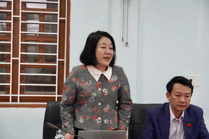 Ủy viên chuyên trách Ủy ban Văn hóa và Xã hội Nguyễn Thị Tuyết Nga phát biểu tại buổi làm việc. Ảnh: Khánh Trinh z6379580745529-ef4d0e4dde6b837e04cec058ddcdd80c.jpg