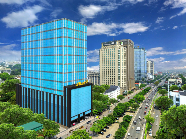 LPBank công bố lợi nhuận trước thuế năm 2024 đạt 12.168 tỷ đồng, chính thức bước chân vào nhóm doanh nghiệp có lợi nhuận trên 10 nghìn tỷ đồng. Ảnh: LPBank anh-1-toa-nha.jpg