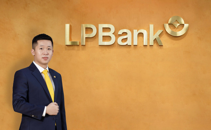 Chân dung ông Vũ Quốc Khánh, Tổng Giám đốc Ngân hàng Lộc Phát Việt Nam (LPBank). Ảnh: PV anh-back-logo.jpg