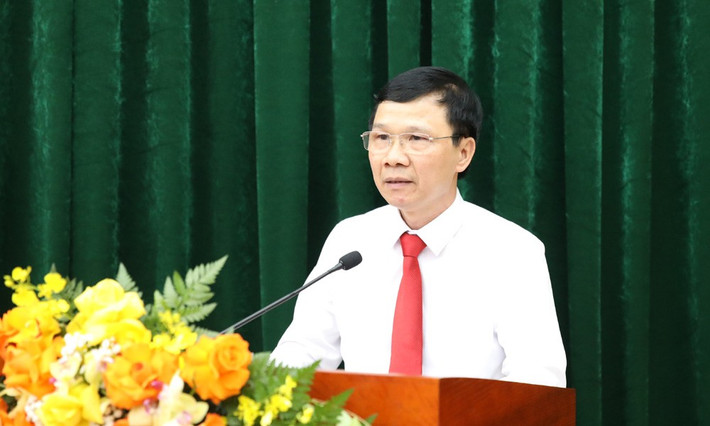 Đồng chí Nguyễn Văn Thi phát biểu nhận nhiệm vụ. Đồng chí Nguyễn Văn Thi phát biểu nhận nhiệm vụ.
