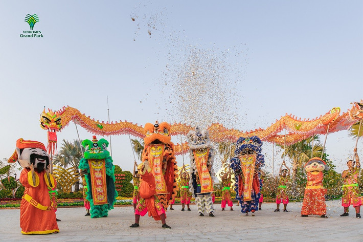 Các Lễ hội Xuân quy mô đã trở thành “đặc sản” của Vinhomes Grand Park a1.jpg