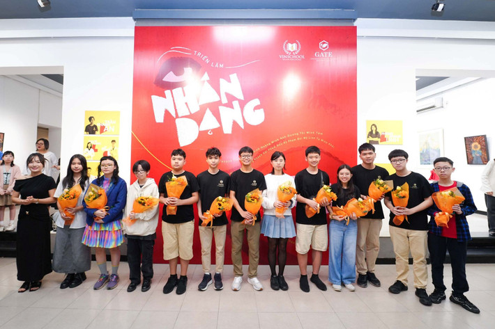 Các tác giả tham gia triển lãm là những học sinh tài năng Trung tâm GATE (Vinschool) lĩnh vực Mỹ thuật và STEM anh-1.jpg
